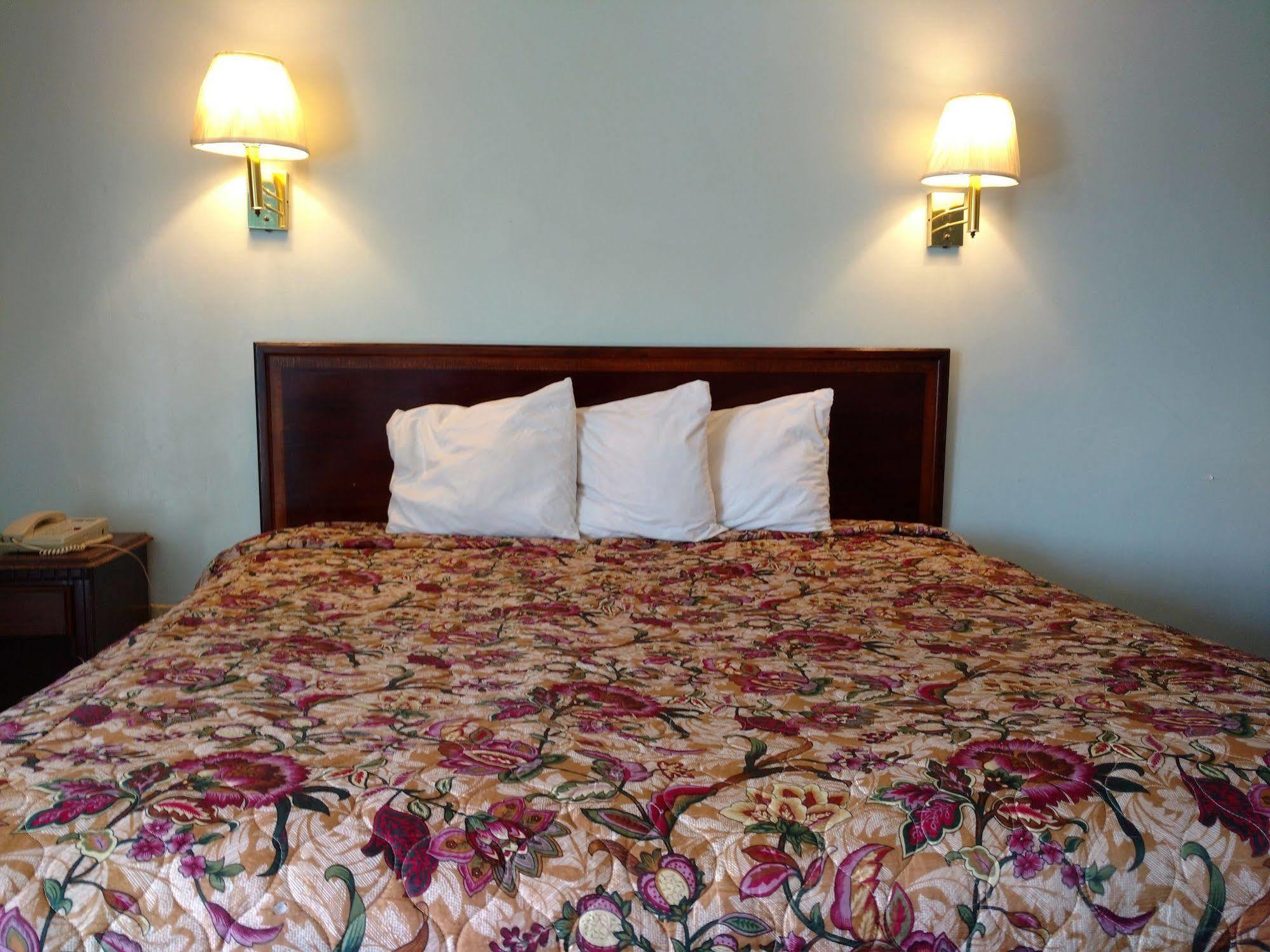 Mount Vernon Inn Sumter Dış mekan fotoğraf
