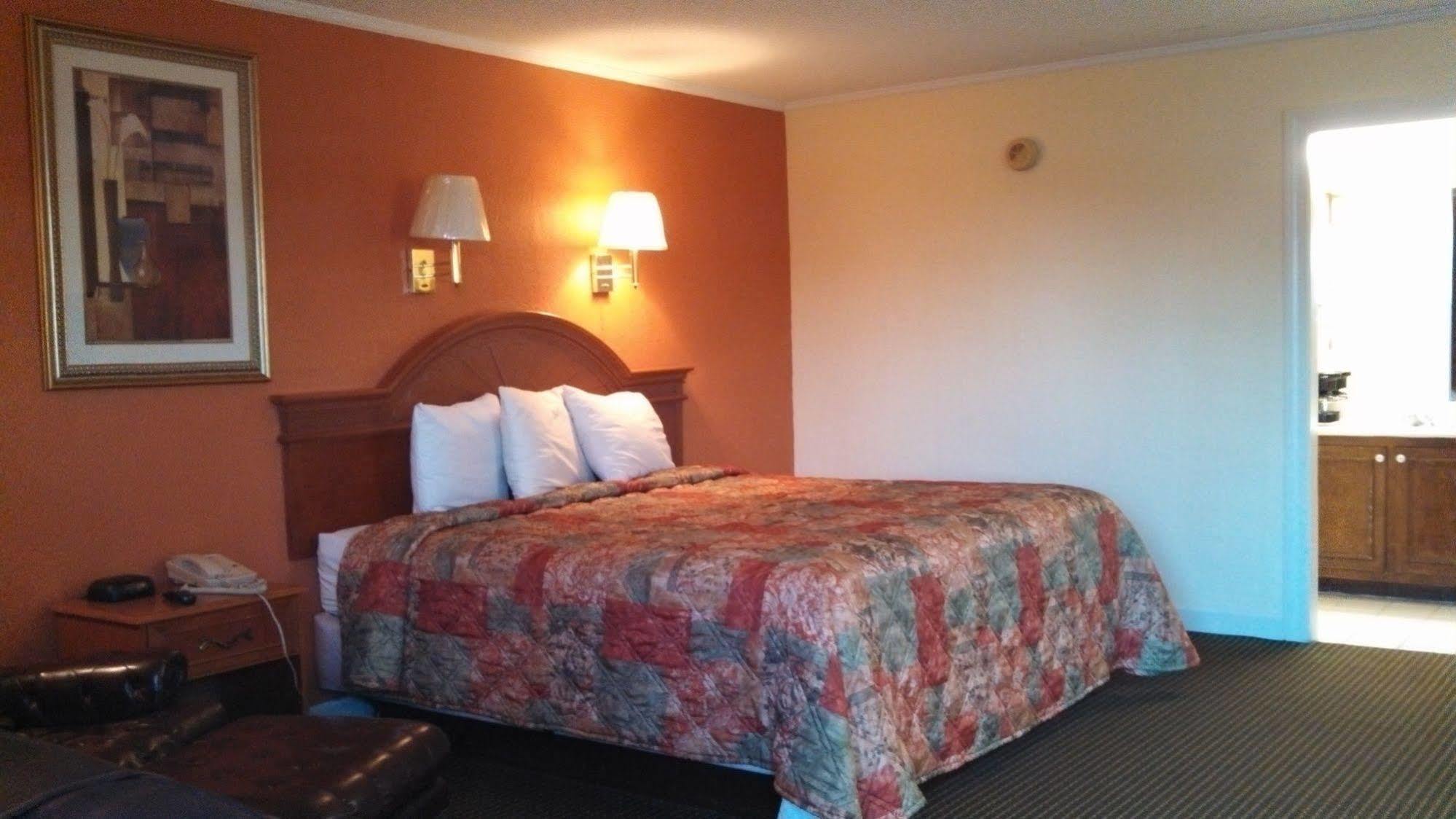 Mount Vernon Inn Sumter Dış mekan fotoğraf