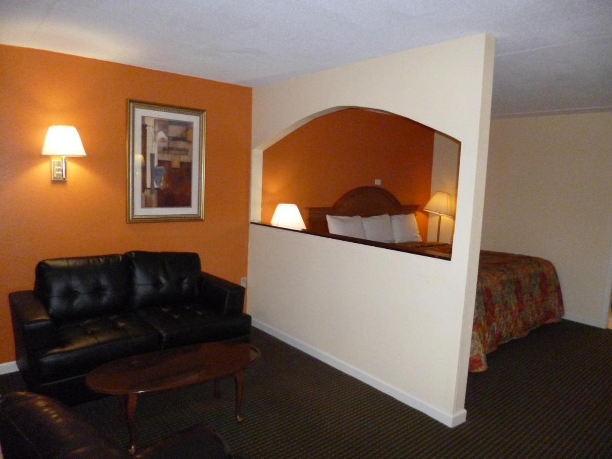 Mount Vernon Inn Sumter Dış mekan fotoğraf